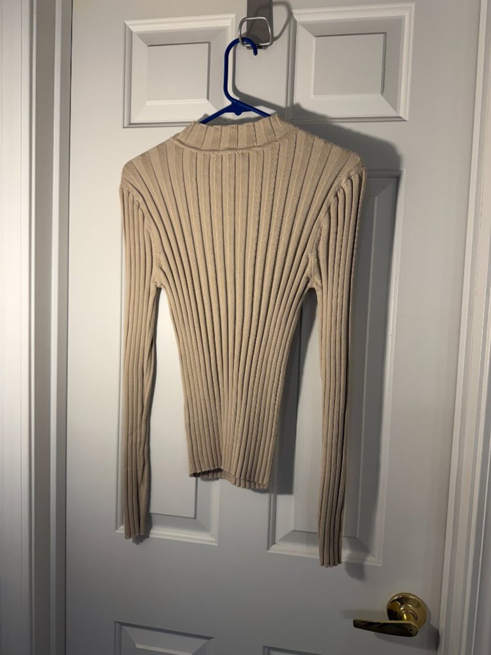 Cabi Sweater - Picture 3 of 3